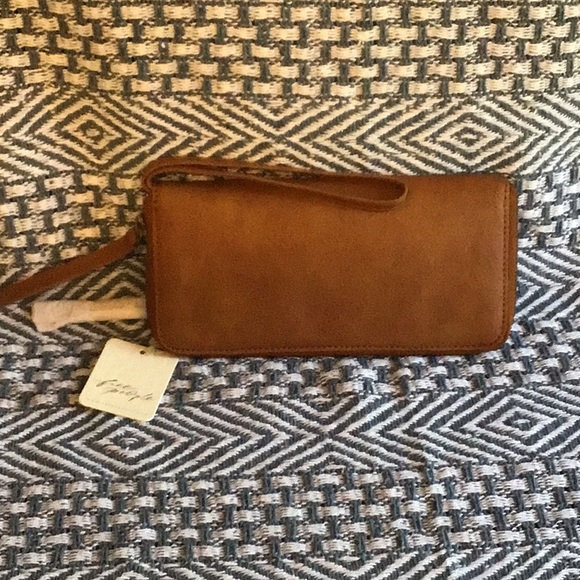 NWT Free People Distressed Vegan Wallet - Picture 2 of 3